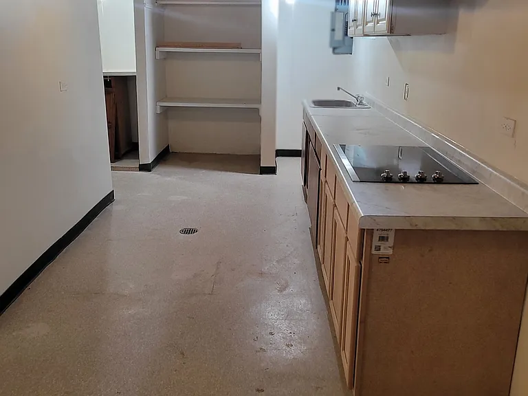 135 S Elmwood Ave — Photo 14