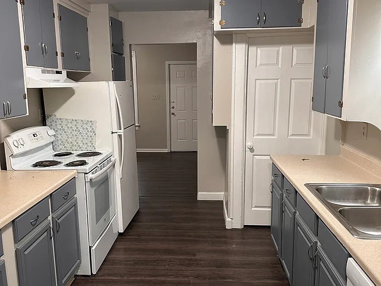 2067 Sullivant Ave — Photo 17