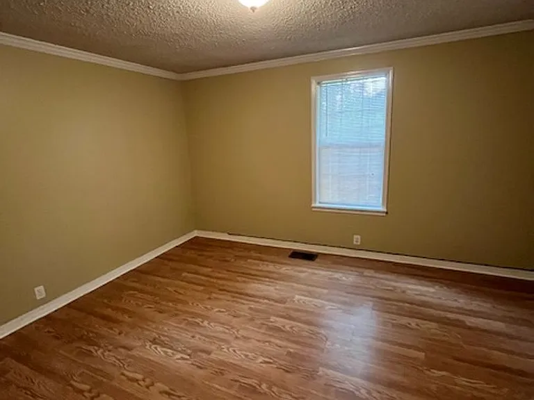 401 Cherry St — Photo 13