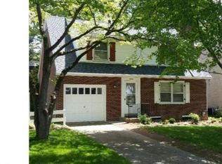 1925 Palm St, Reading, PA 19604