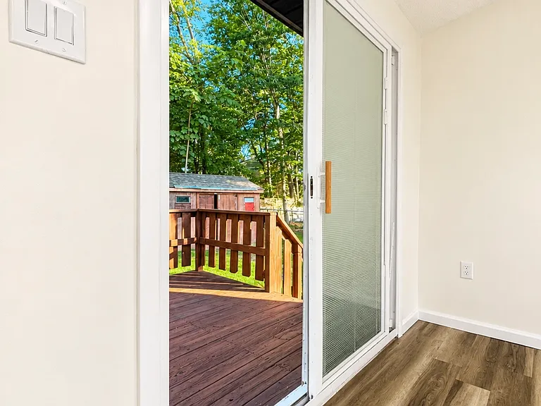 304 Lake Crystalbrook Dr — Photo 15