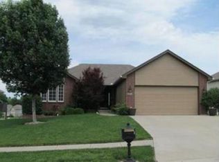 803 NW Albatross Dr, Grain Valley, MO 64029