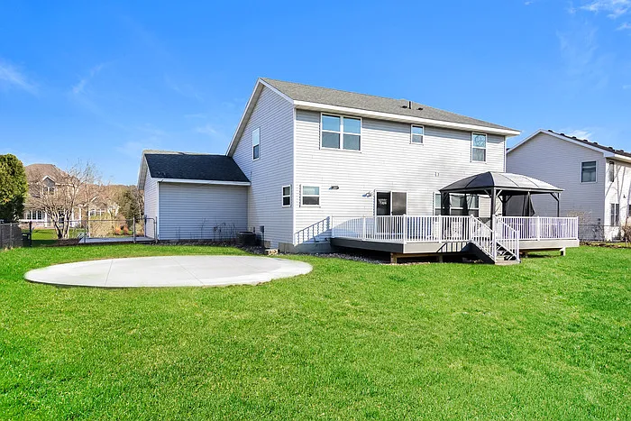 9290 Creek Way — Photo 8
