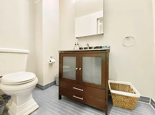 Rented by Voro NYC | media 31