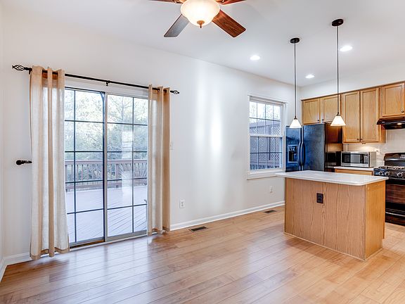 4th image of 2518 Isham Randolph Dr