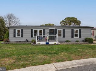 401 Maplehurst Ct, Manchester Township, NJ 08759