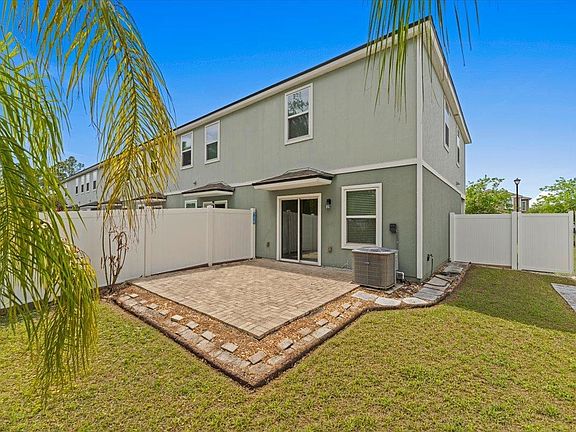 4th image of 249 Whitland Way