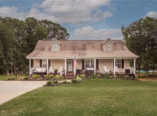 543 Hillandale Rd, Liberty, SC 29657