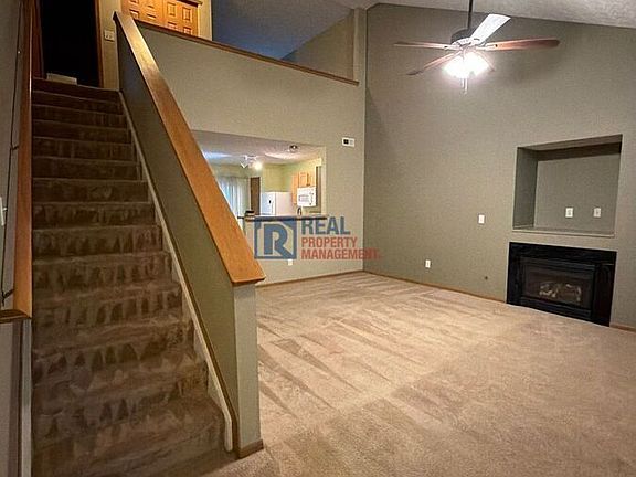 2nd image of 1381 Geranium Dr