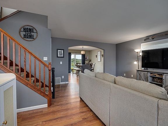 3rd image of 6982 Reston Heights Dr
