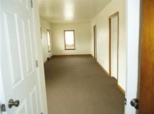 813 W River Rd N, Elyria, OH 44035