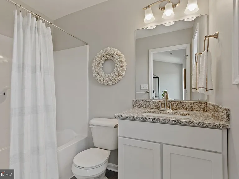12425 Jackson Ave — Photo 15