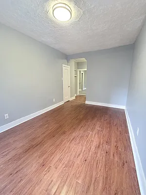 Rented by Cheskel Meisels, LREB | media 8