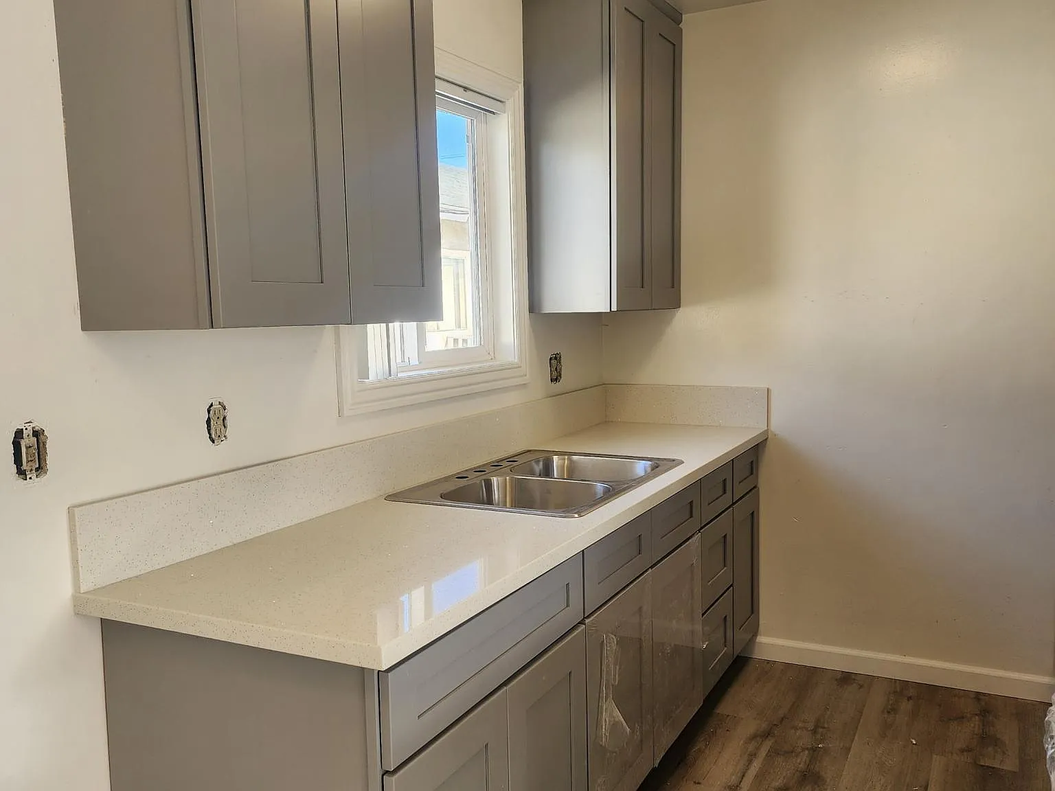 1 bed, 500 sqft, $1,800 — Photo 3