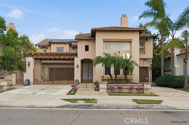 1st image of 979 N Antonio Cir