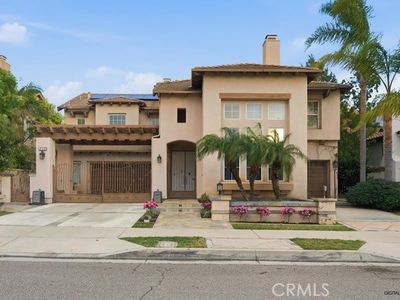 979 N Antonio Cir, Orange, CA, 92869