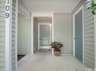 109 Sir Richard Ln, Chapel Hill, NC 27517