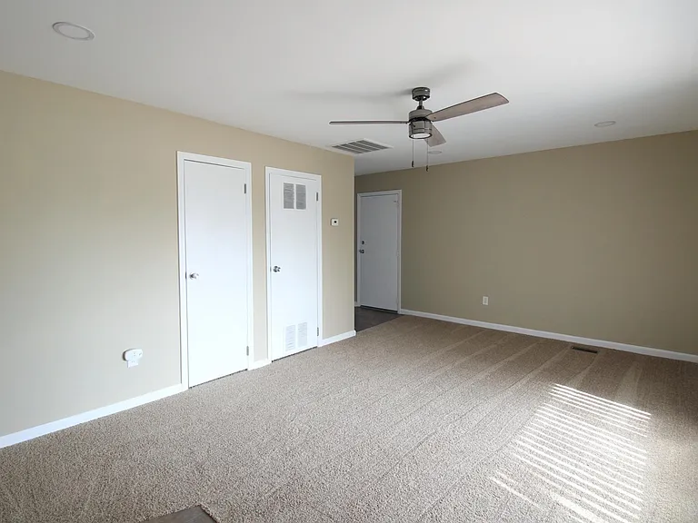1804 Atkinson Dr — Photo 4