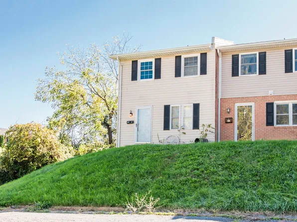 1045 S Main St APT A1, Woodstock, VA 22664