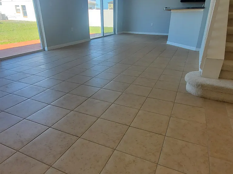 148 Columbia Dr — Photo 14