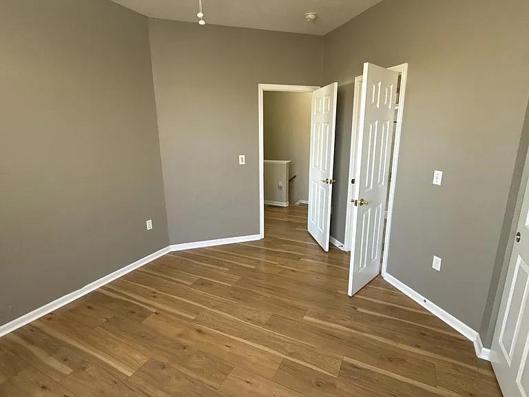 6726 Durwood Ln — Photo 18