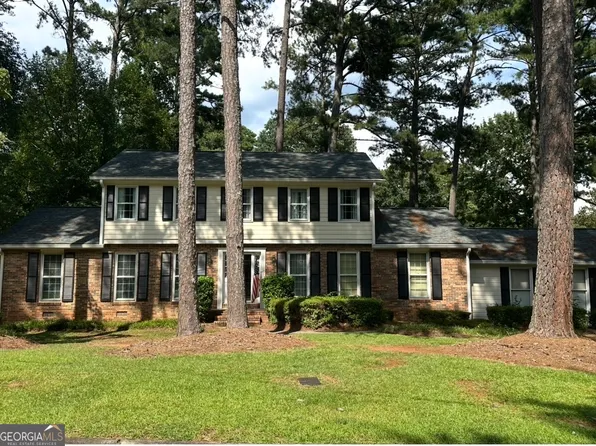 4421 Hardwood Cir SW, Lilburn, GA 30047
