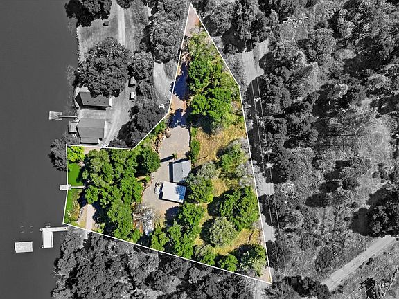 4th image of 5156 Lake Rd