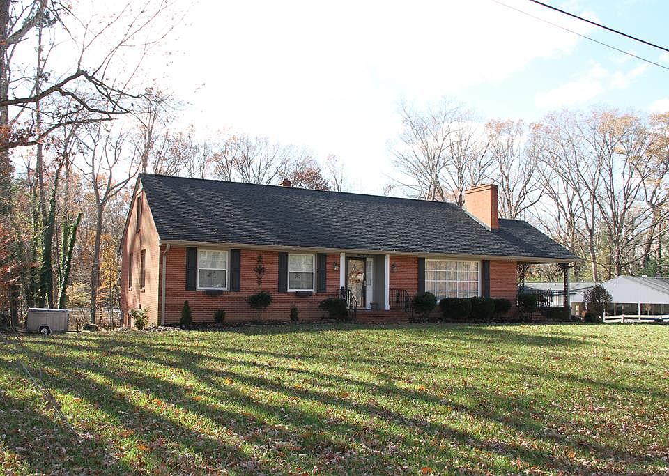 1st image of 604 Dover Pl