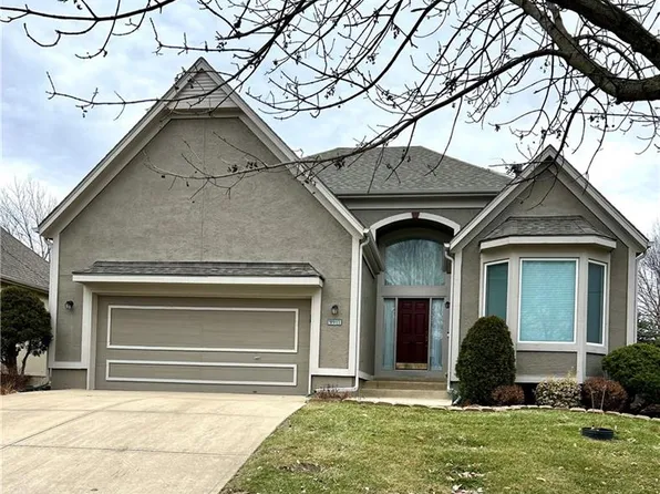 9911 Vista Dr, Lenexa, KS 66220