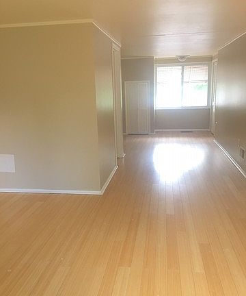 2nd image of 431 Merrill Ave