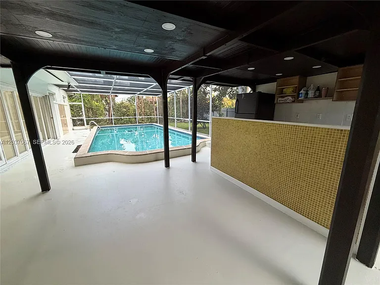 2134 SW 99th Ave — Photo 4