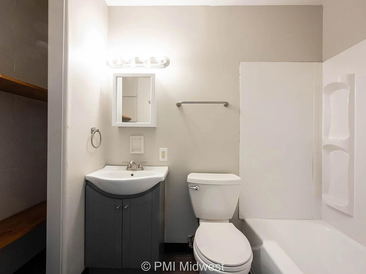 Glenstone Apartments — Photo 4