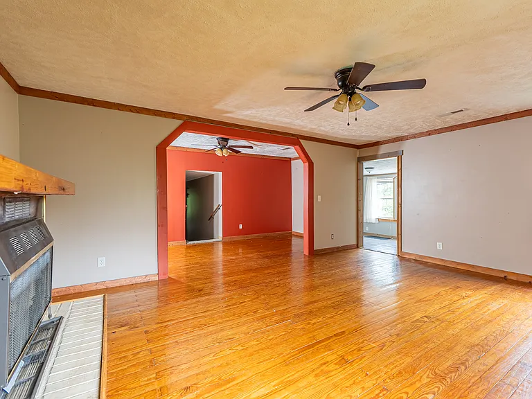 460 Lansing Edmond Rd — Photo 20