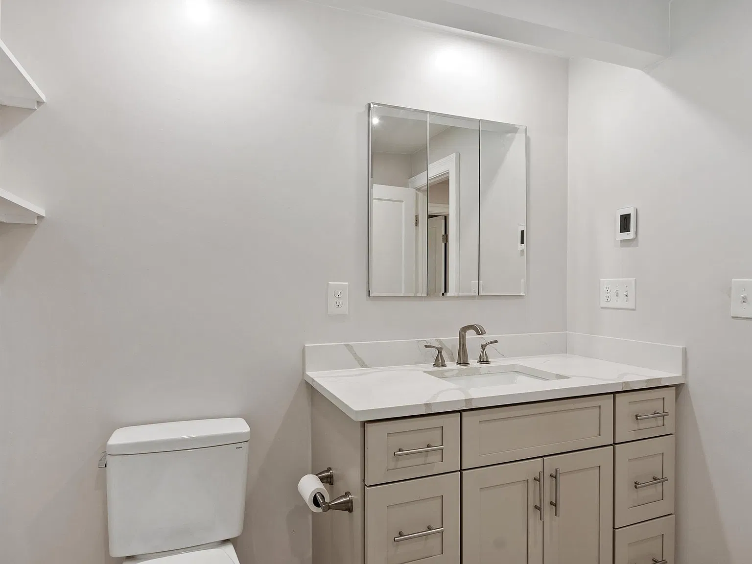 3 bed, 1709 sqft, $3,000 — Photo 1