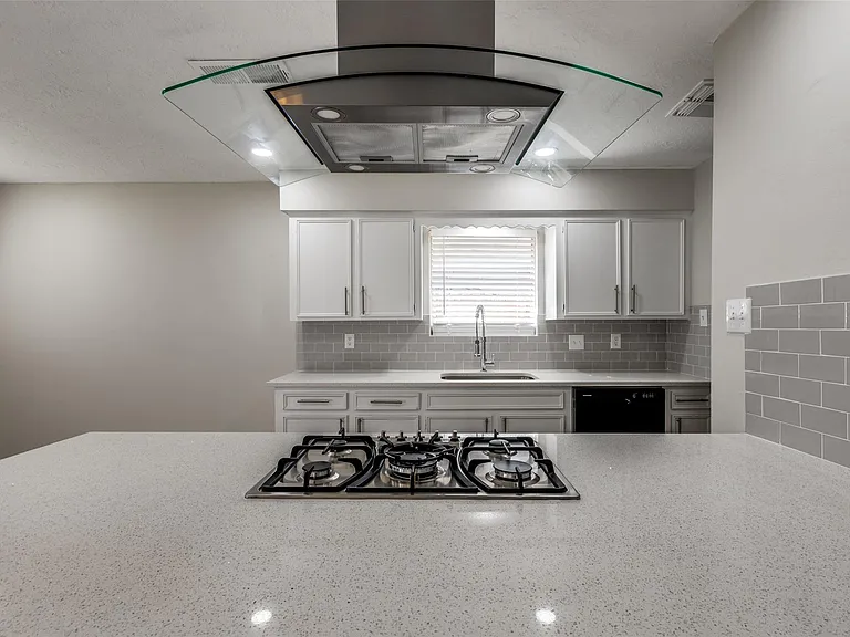 5426 Fairgreen Ln — Photo 14