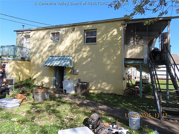 3rd image of 435 2nd Ave N