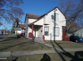 1146 Spring St, Muskegon, MI 49442