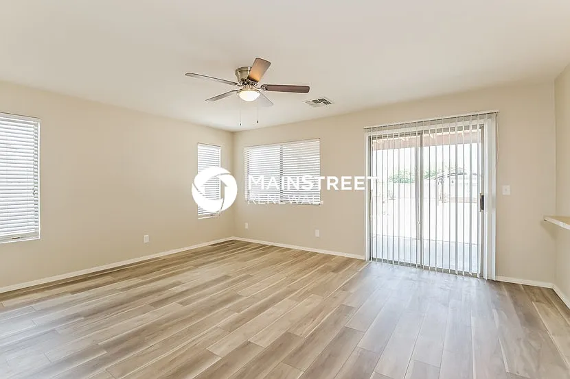 3341 W Brackenbury Ct — Photo 4