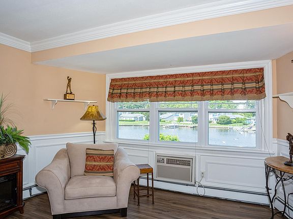 2nd image of 137 Fairharbor Dr #137