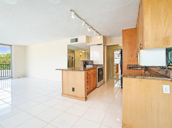 2121 N Ocean Blvd APT 302E, Boca Raton, FL 33431