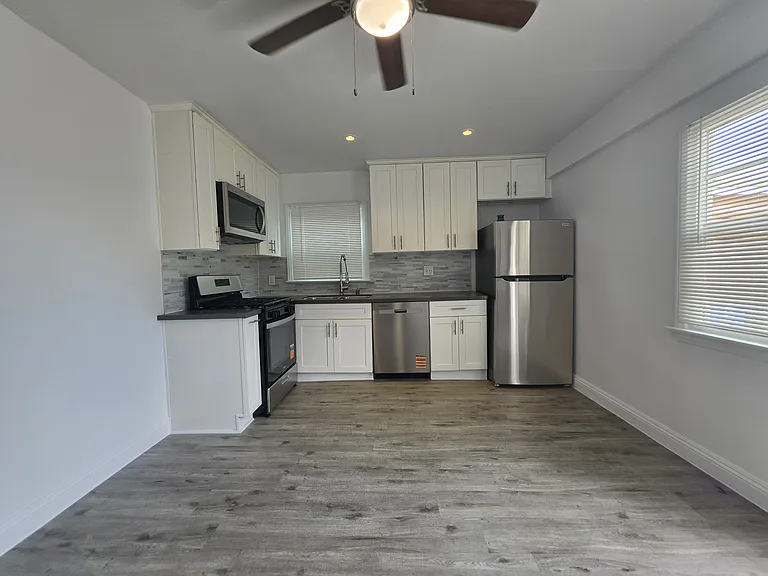 1765 E 42nd St #1 — Photo 15