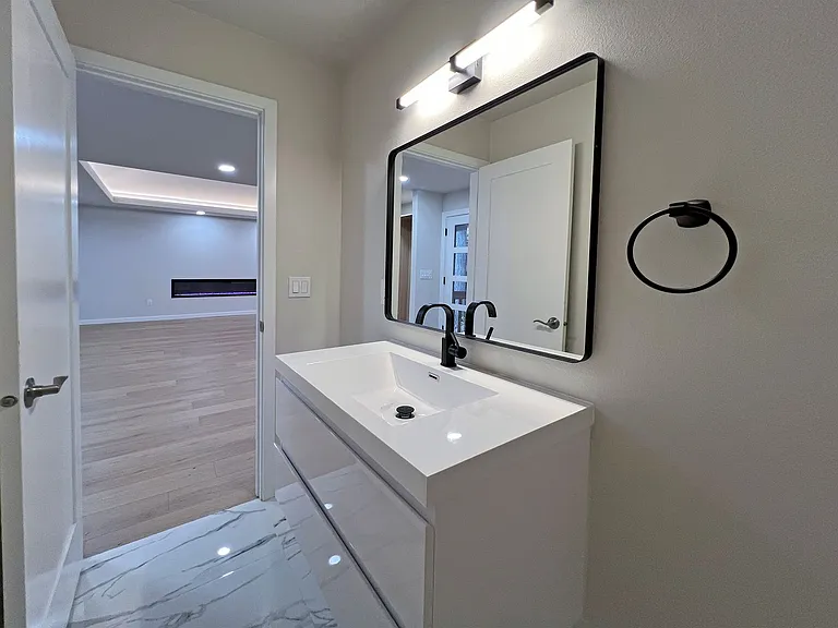 105 Cedar Crest Ln — Photo 9