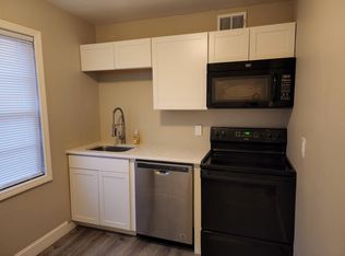 160 Thierman Ln APT 1, Louisville, KY 40207