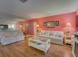 5861 La Pinata Blvd APT D-2, Greenacres, FL 33463