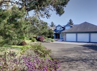 90535 Fairway Dr, Warrenton, OR 97146