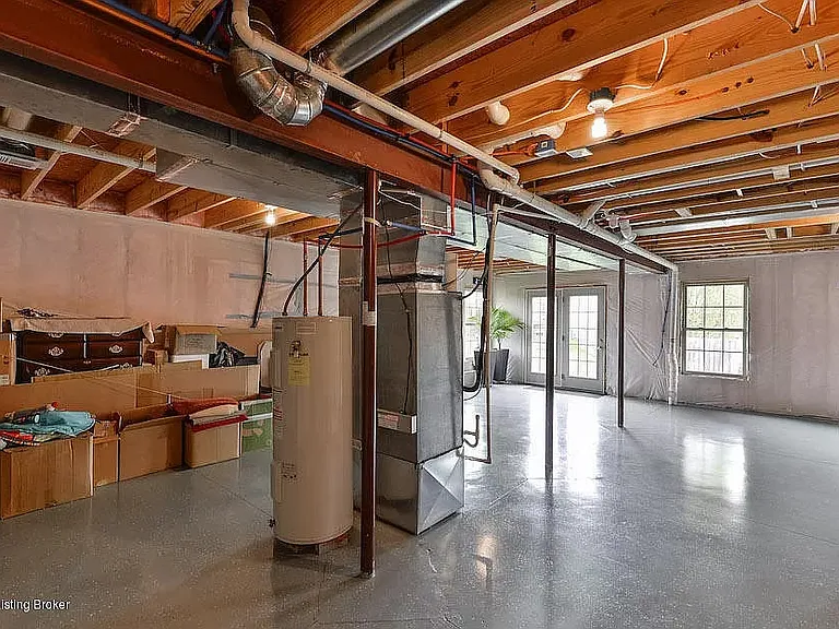 12315 Amber Woods Ct — Photo 24