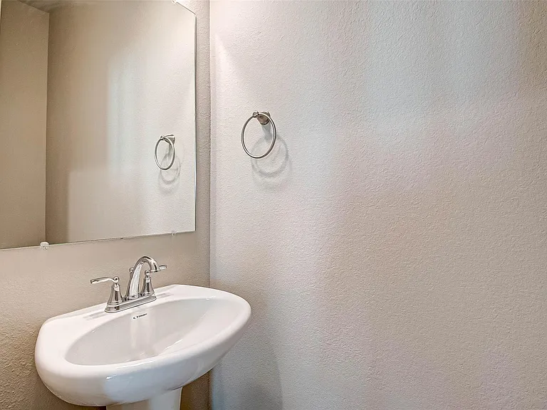 315 N Spotted Fern Dr — Photo 21