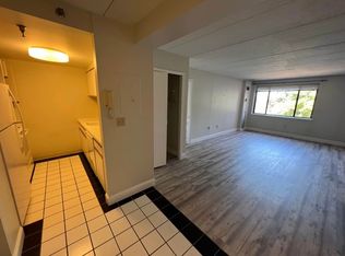 1933 Commonwealth Ave, Brighton, MA 02135