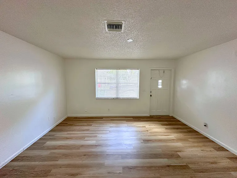 3662 Davis Rd — Photo 6