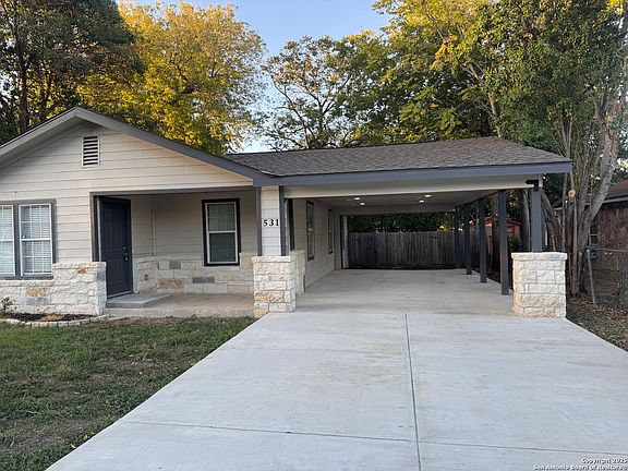 2nd image of 531 Cottonwood
